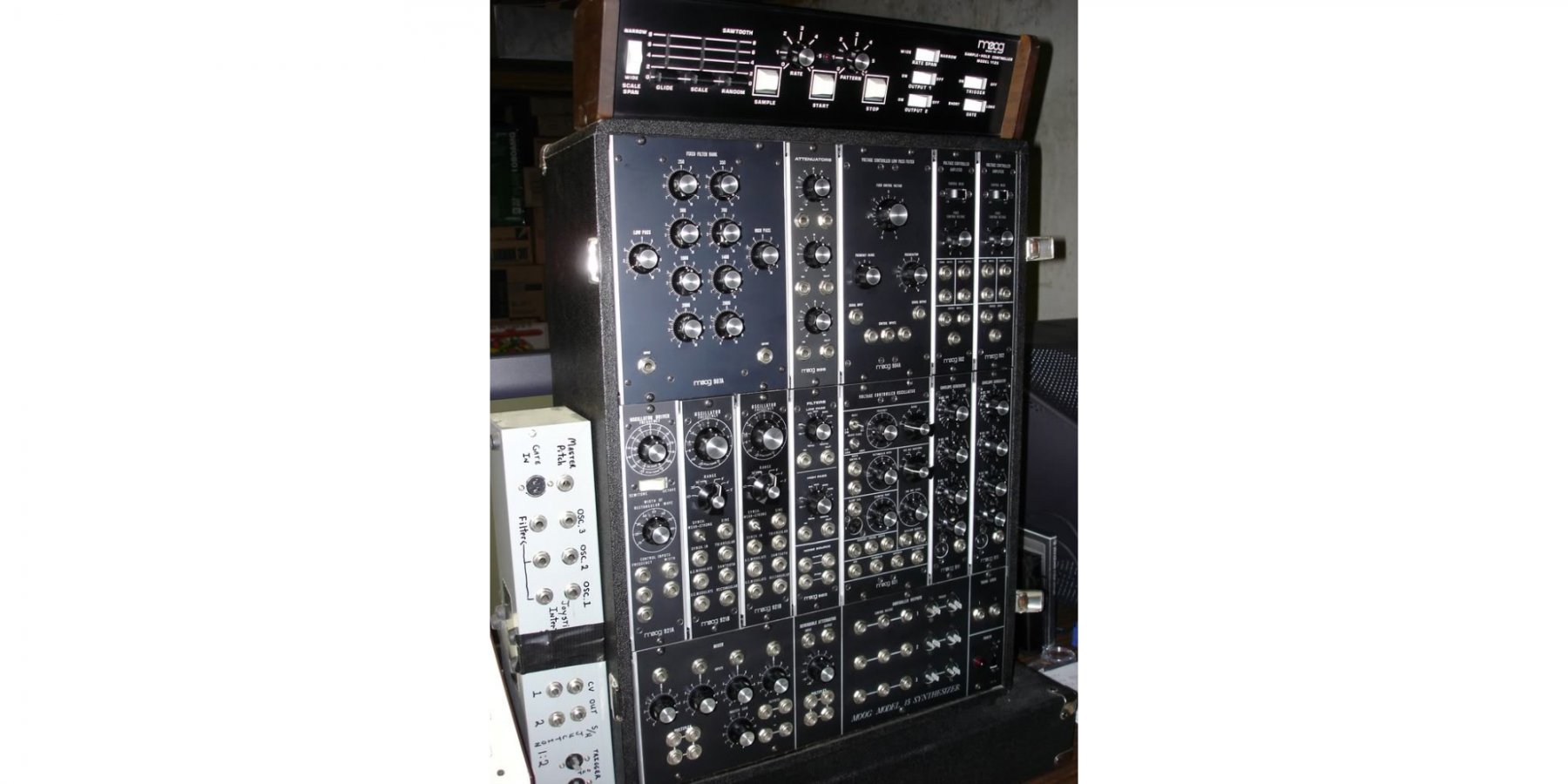 moog15_red.thumb.jpg.f43b58ca127223f324b9f2495ab581b6.jpg