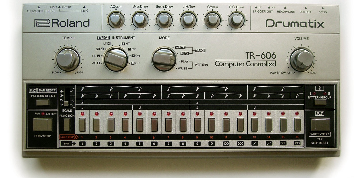 Roland_TR-606_red.jpg.9c2978b263a5cce0f9647ab3f36c7cf8.jpg